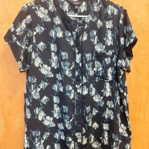 Simply Vera Vera Wang Abstract Black and White Blouse